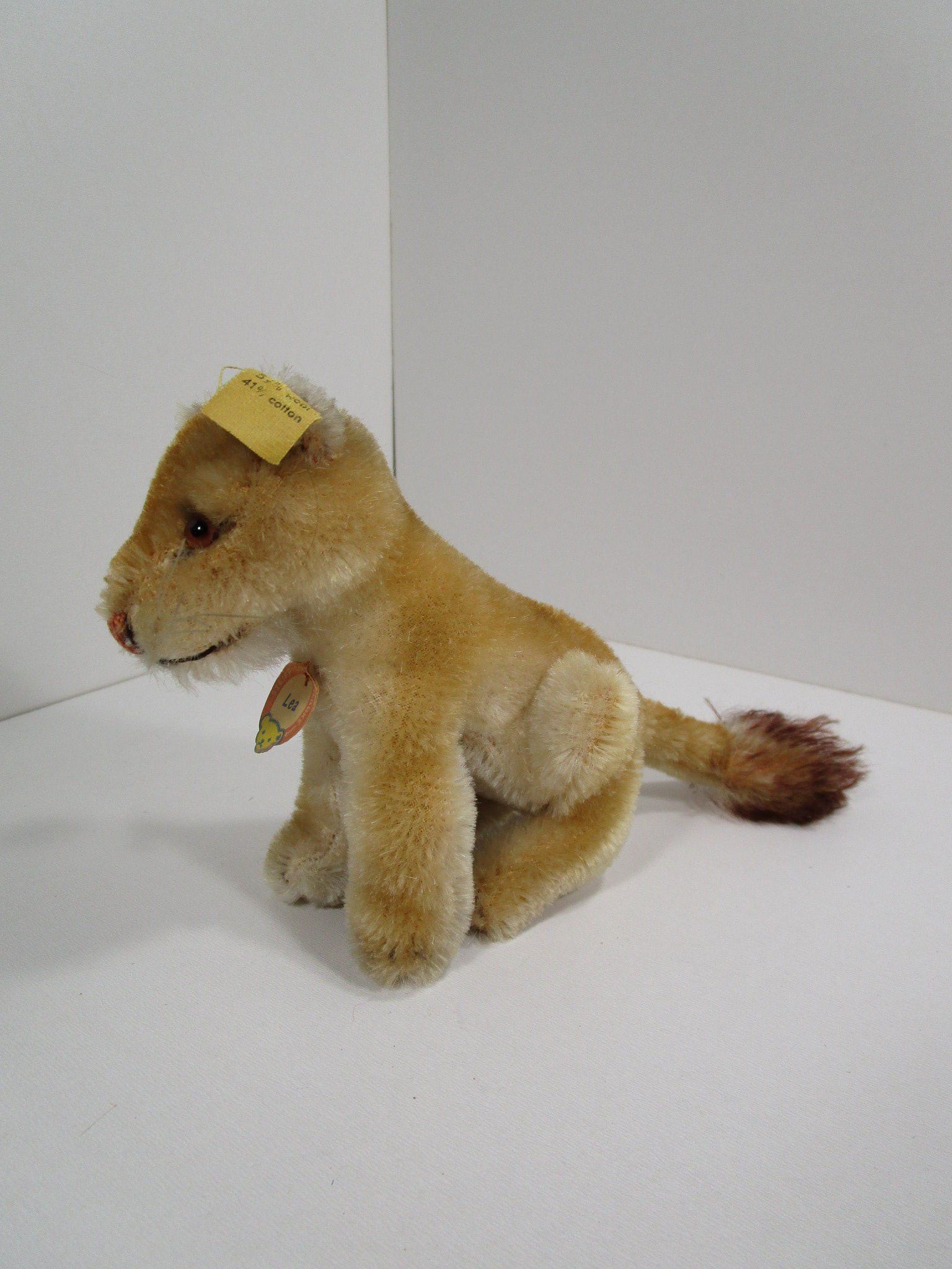 Steiff Lea Lioness Sitting Lion Mohair Plush 11cm 4in 1960s Glass Eyes Chest Tag for sale online 